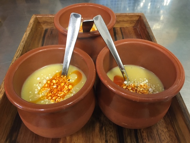 Platos de cocina leonesa en Los Poinos